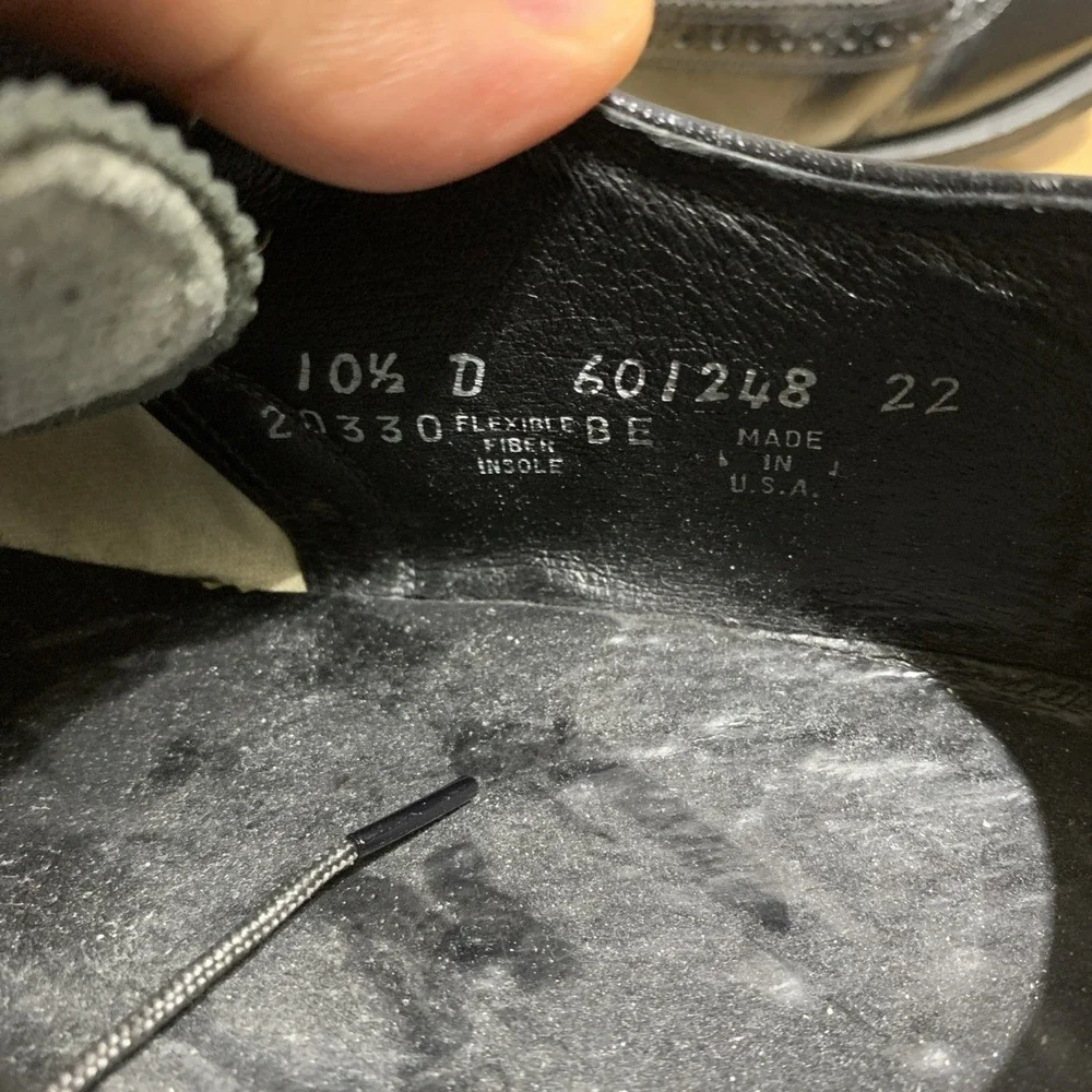 Florsheim Mens 10.5D Black Flexible Fiben Insole Leather Wingtip Oxford Dress